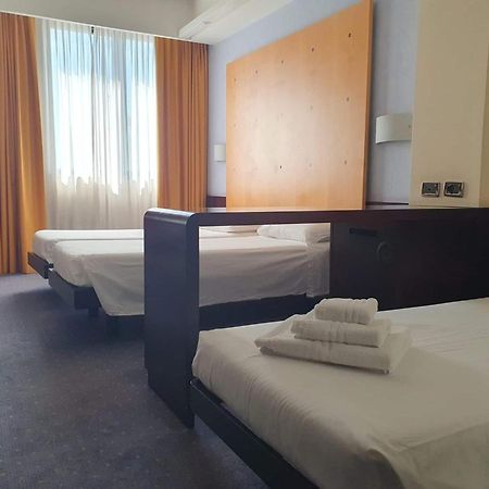 Hotel Degli Imperatori Roma Esterno foto