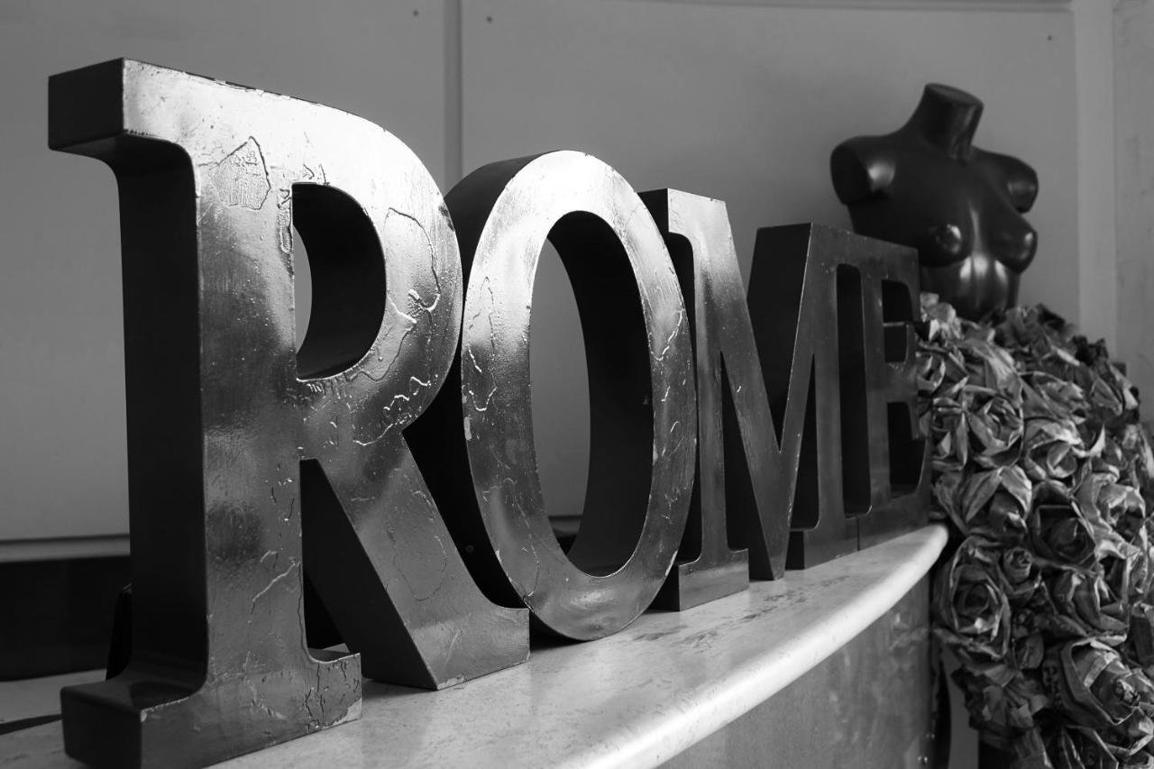 Hotel Degli Imperatori Roma Esterno foto