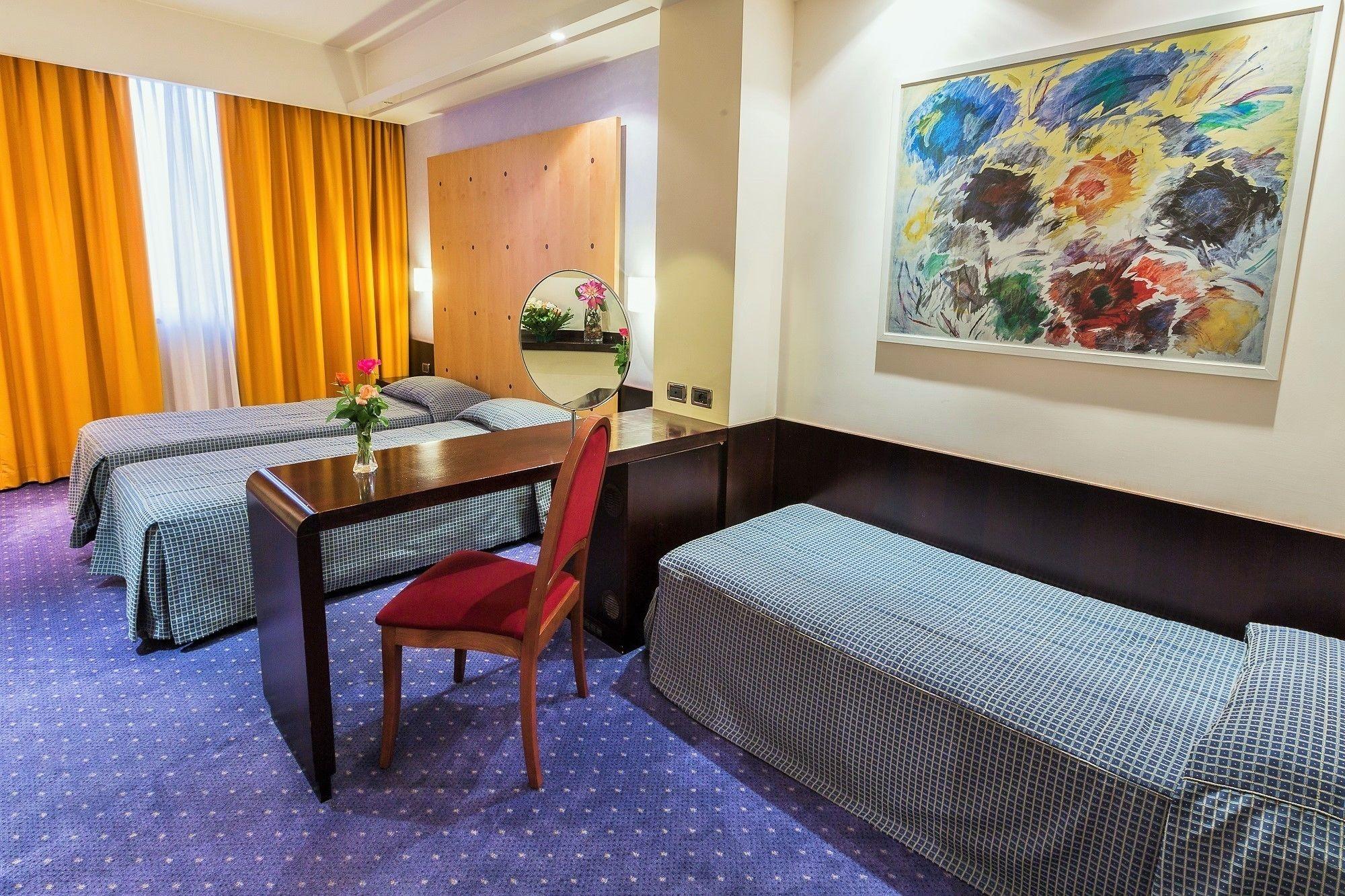 Hotel Degli Imperatori Roma Esterno foto