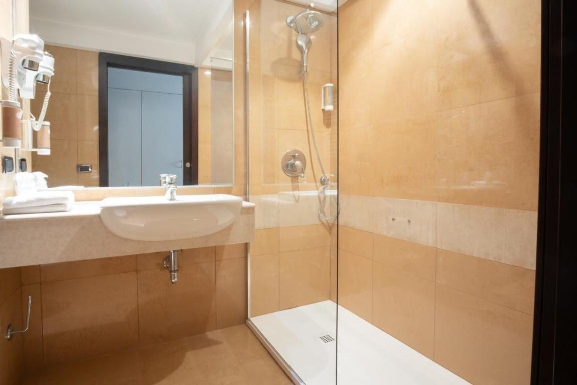 Hotel Degli Imperatori Roma Esterno foto