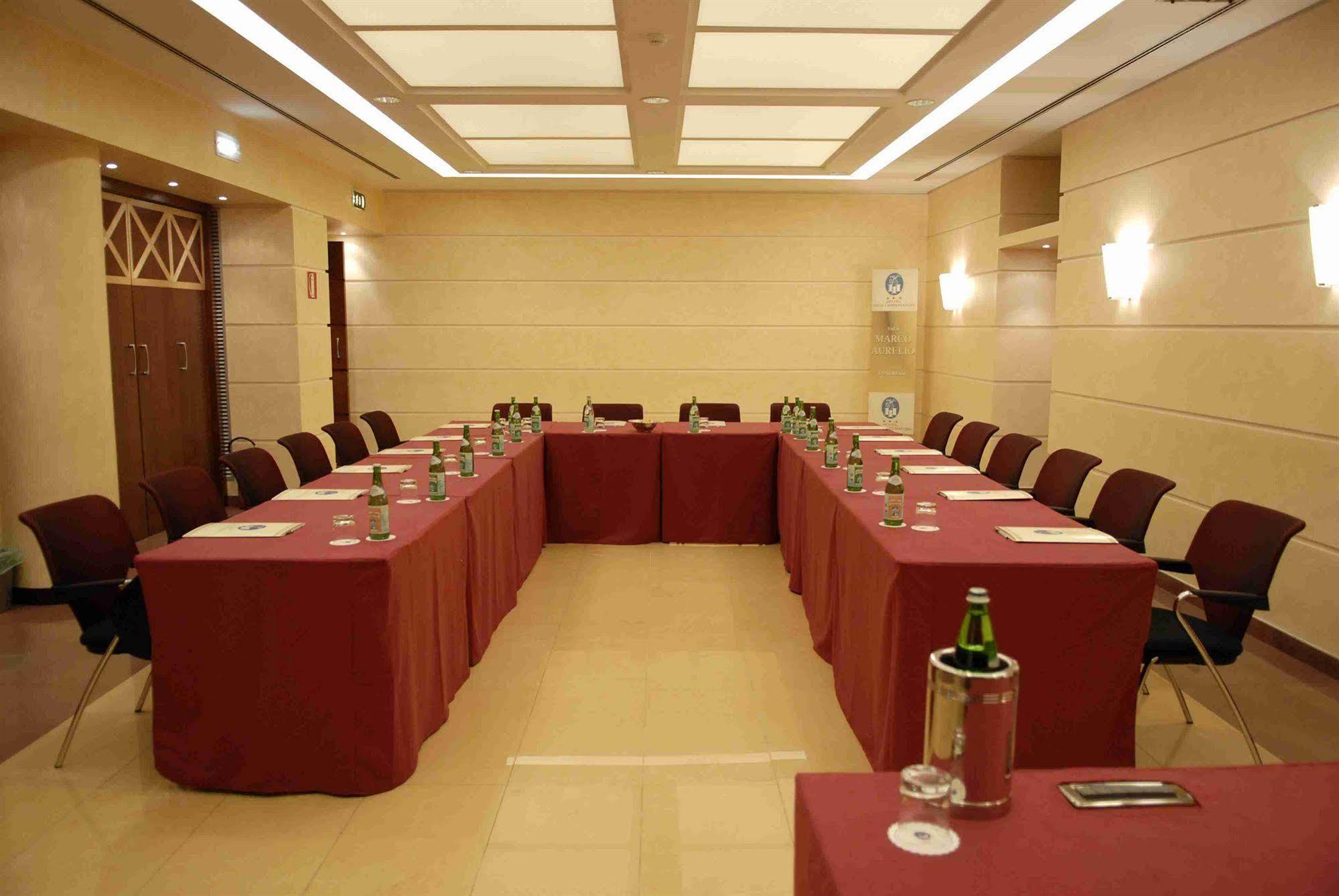 Hotel Degli Imperatori Roma Esterno foto
